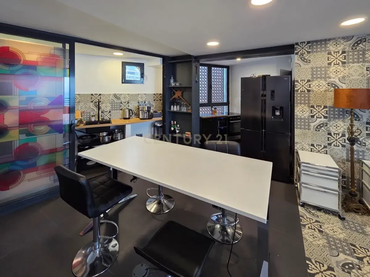 Residencia de lujo en primera linea con vistas infinitas al Mediterráneo - Albufereta, Alicante