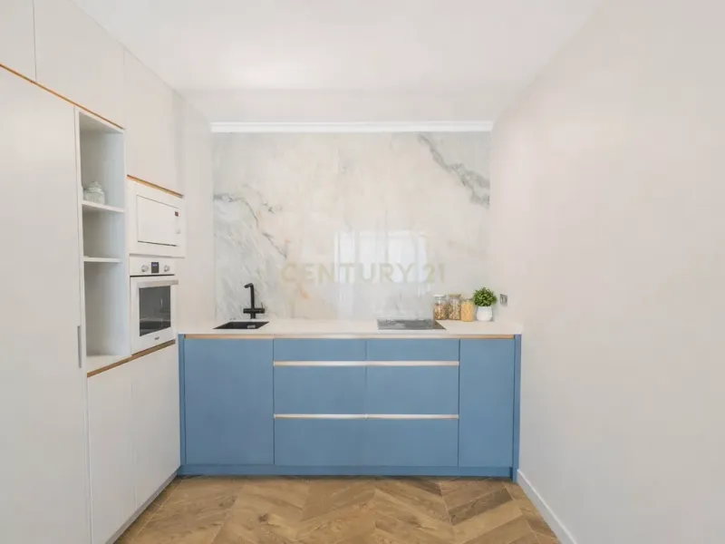 Apartamento reformado a 100 m del mar en Los Boliches