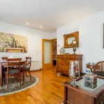 Ático dúplex con terraza solárium, piscina y parking en el Eixample de Sant Joan Despí 5