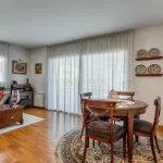 Ático dúplex con terraza solárium, piscina y parking en el Eixample de Sant Joan Despí 6