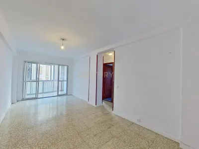 Amplio piso en venta en la Avenida de Europa