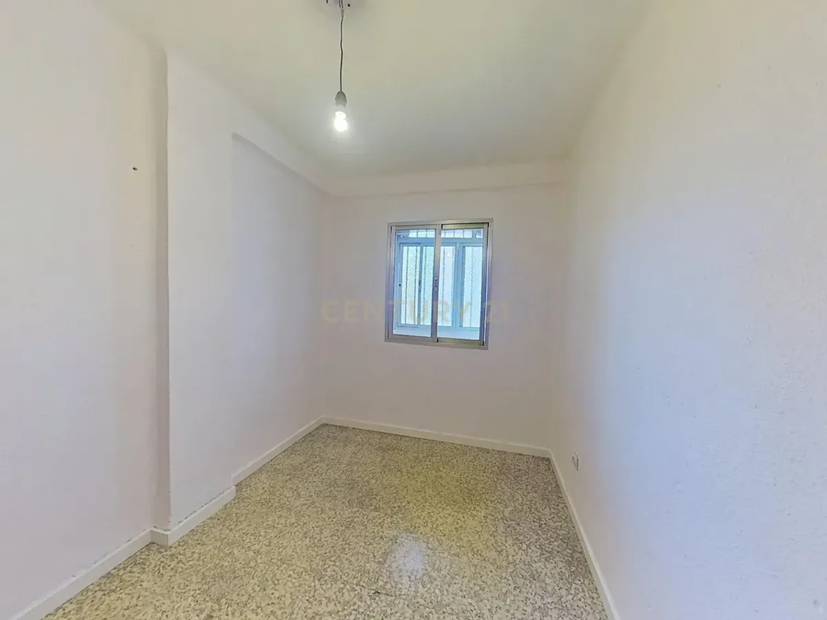 Amplio piso en venta en la Avenida de Europa