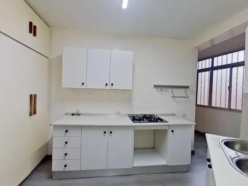 Amplio piso en venta en la Avenida de Europa