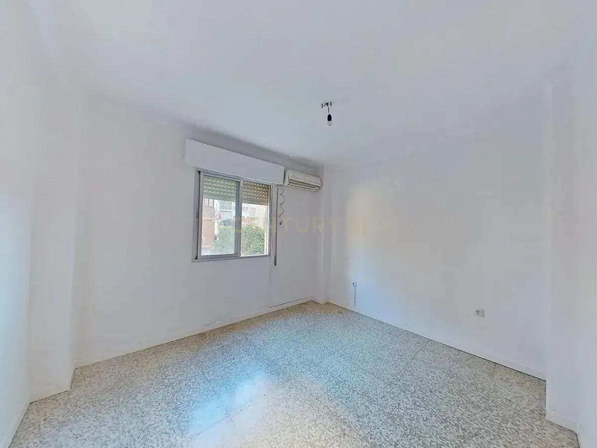 Amplio piso en venta en la Avenida de Europa