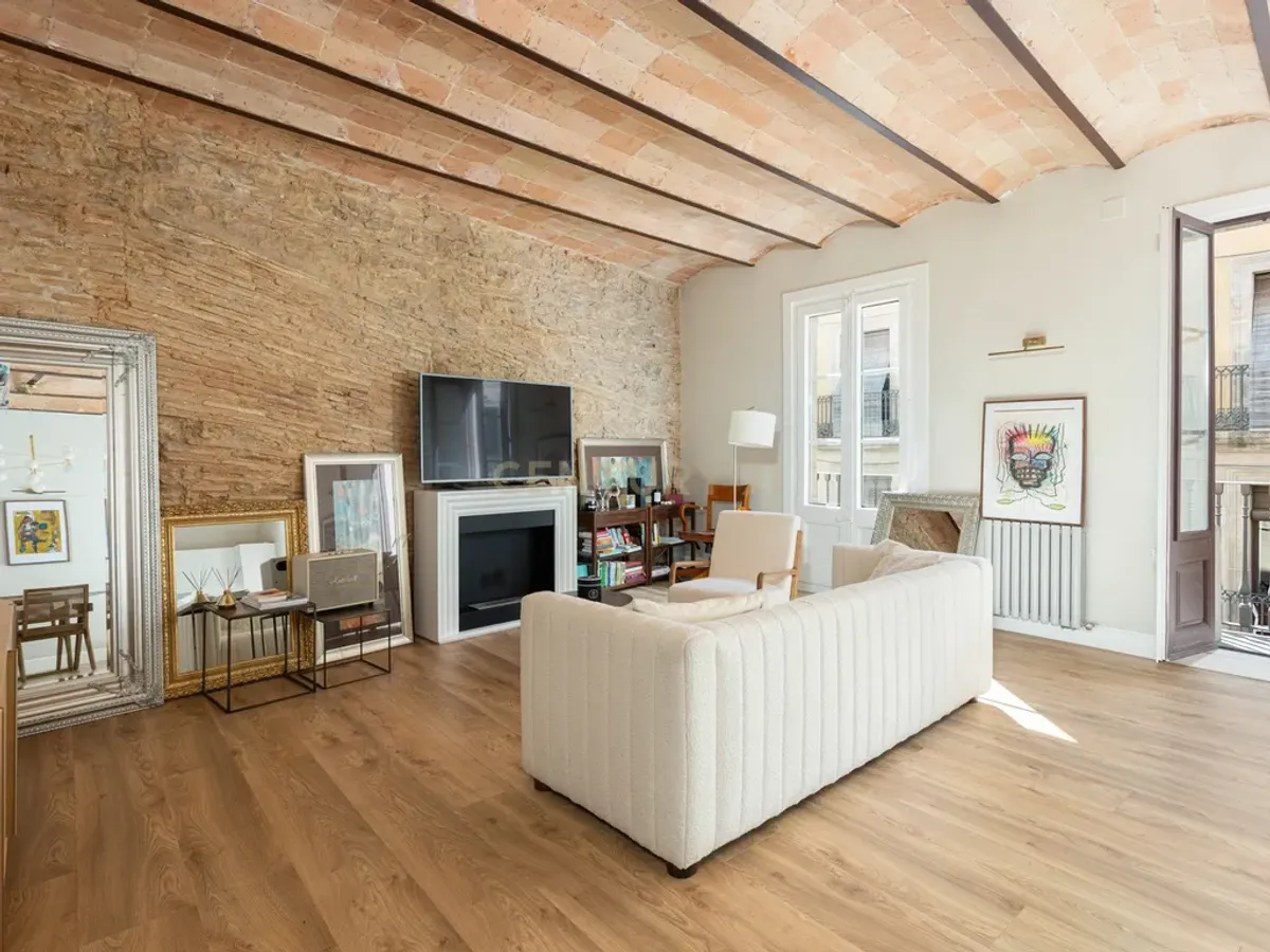 Exclusividad histórica en el corazón del Gòtic – Calle Fusteria