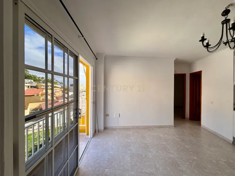 COQUETO Y LUMINOSOSO PISO CON VISTAS AL MAR EN CALETILLAS, CANDELARIA