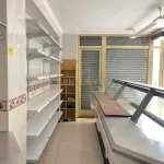 ¡OPORTUNIDAD! Local con grandes posibilidades 2