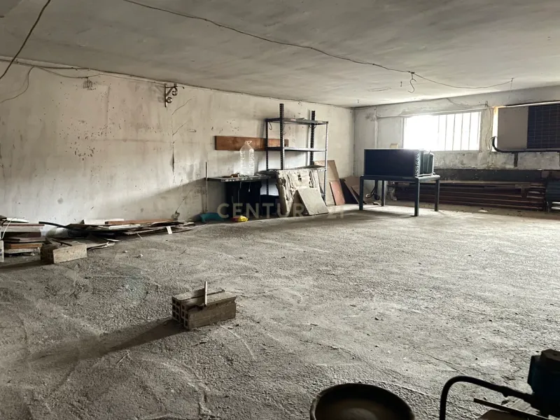 ¡OPORTUNIDAD! Local con grandes posibilidades