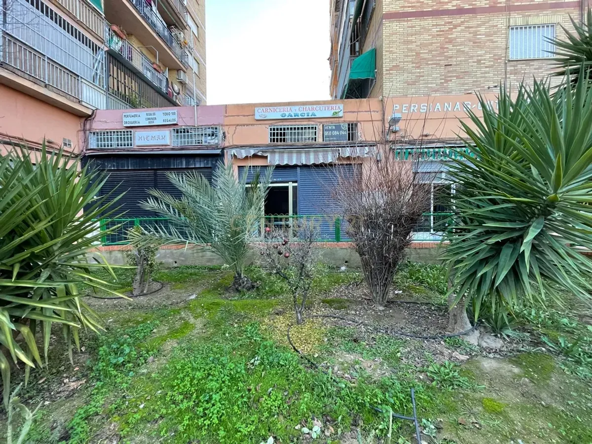 ¡OPORTUNIDAD! Local con grandes posibilidades