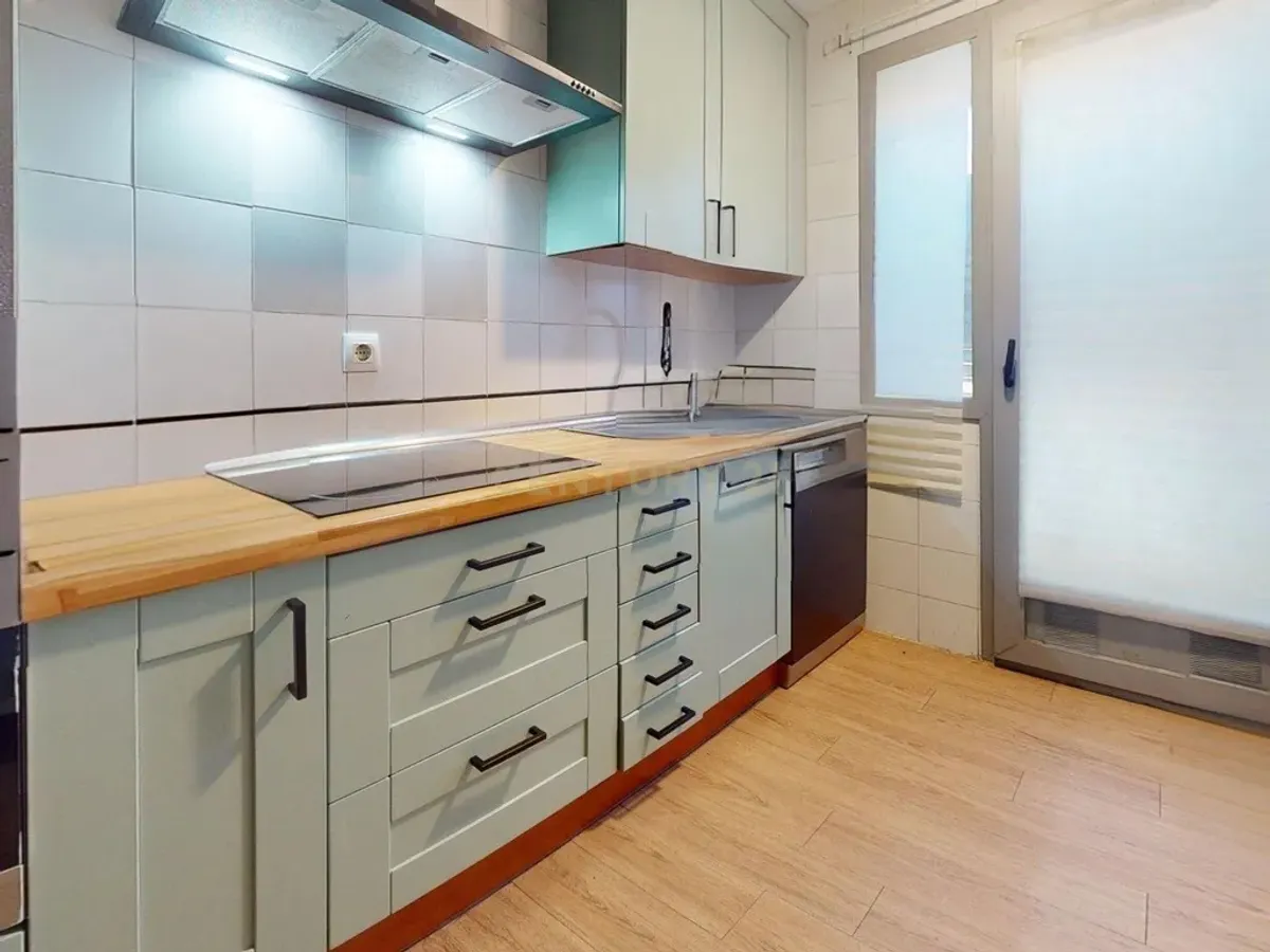 Piso en la  Avenida de Madrid,  en Azuqueca de Henares