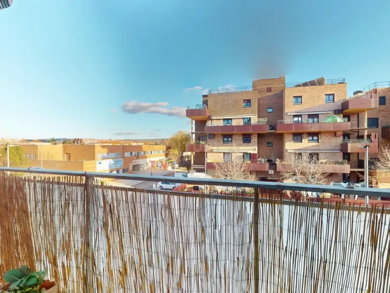 Piso en la  Avenida de Madrid,  en Azuqueca de Henares