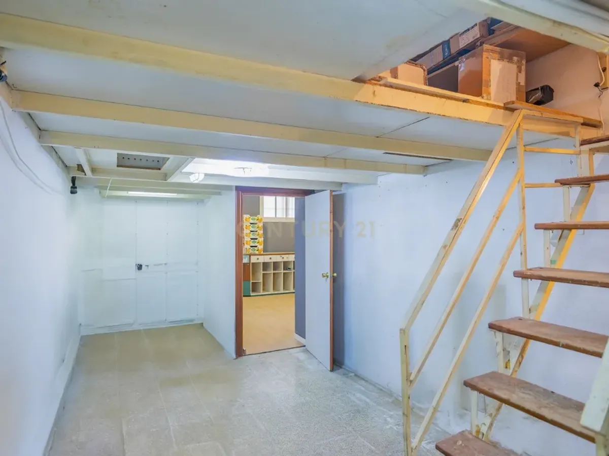 ¿SUEÑAS CON TU PROPIO NEGOCIO? ESTE LOCAL EN MOTRIL ES LA SEÑAL!