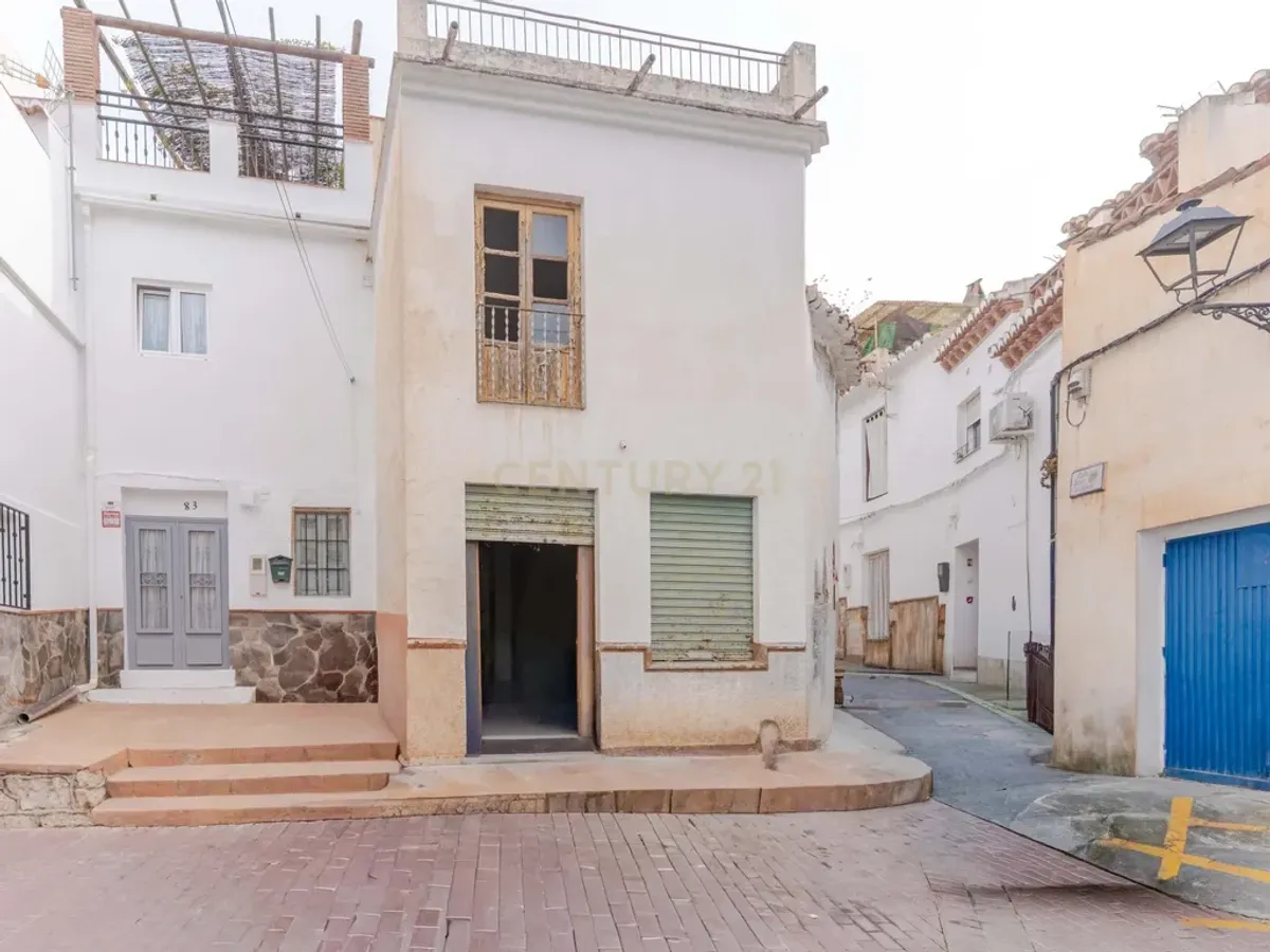 Casa para reformar en Velez de Benaudalla