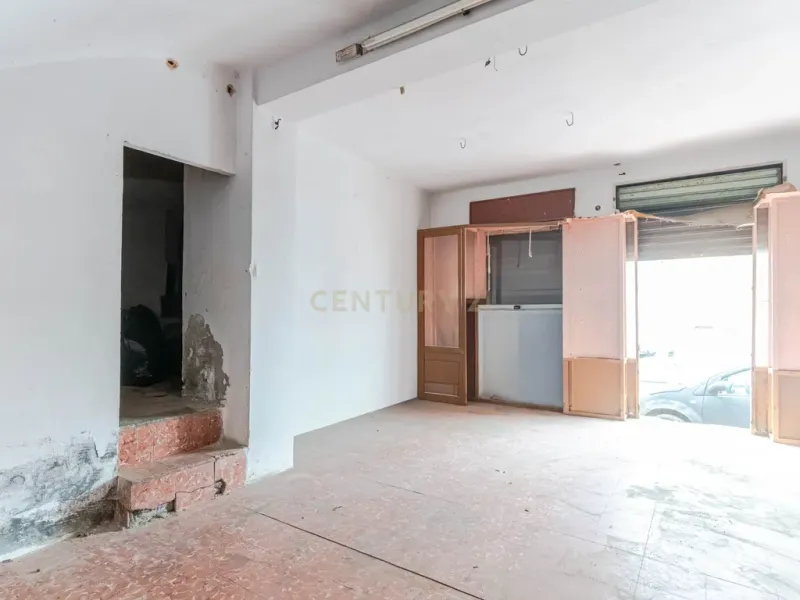 Casa para reformar en Velez de Benaudalla