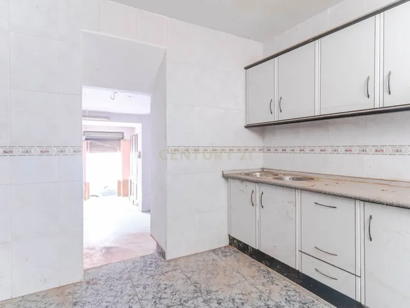 Casa para reformar en Velez de Benaudalla