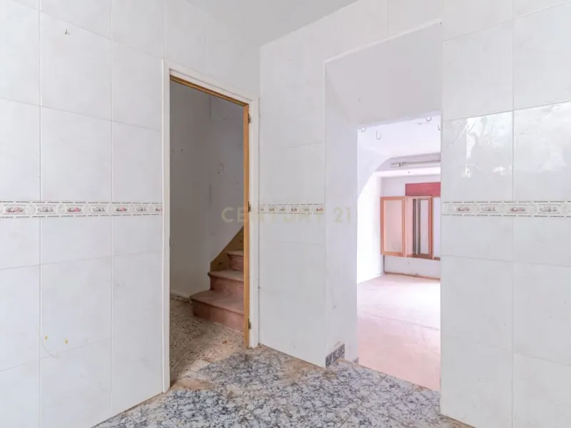 Casa para reformar en Velez de Benaudalla