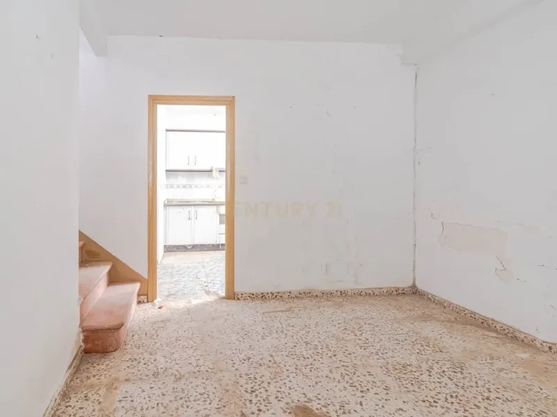 Casa para reformar en Velez de Benaudalla