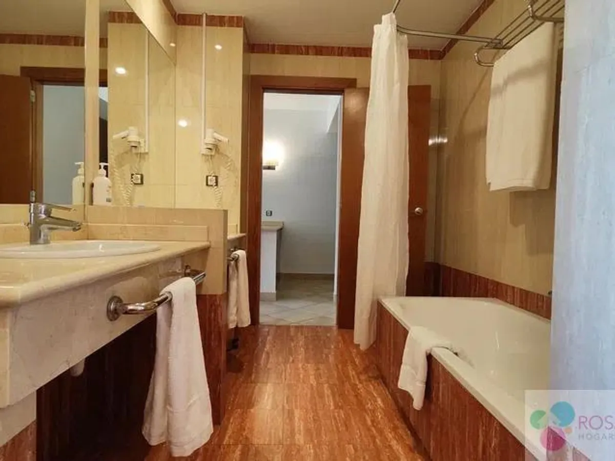 For sale of apartment in Benahavís, Bel Air