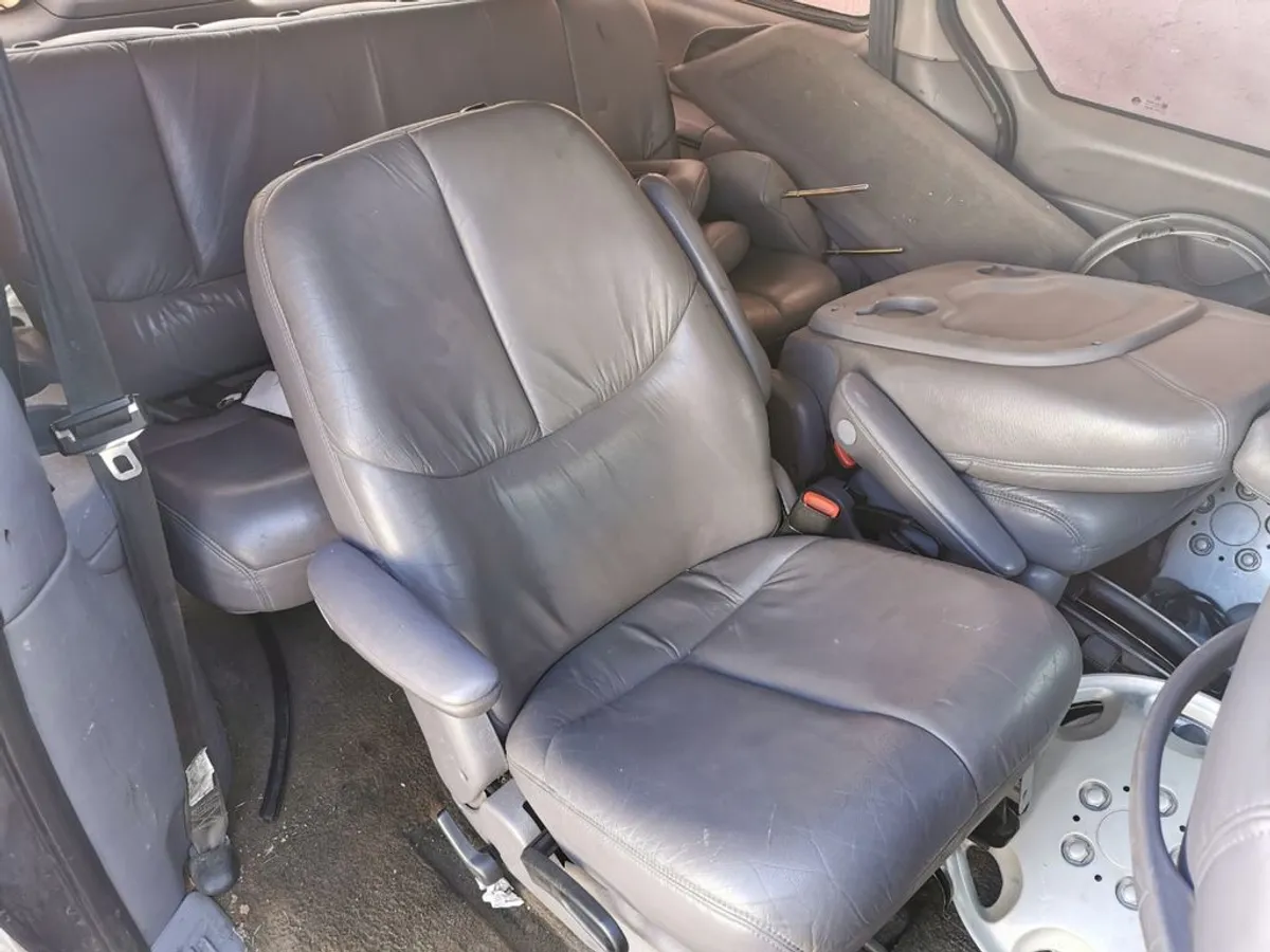 DESPIECE COMPLETO VOYAGER 3.3i 2.001