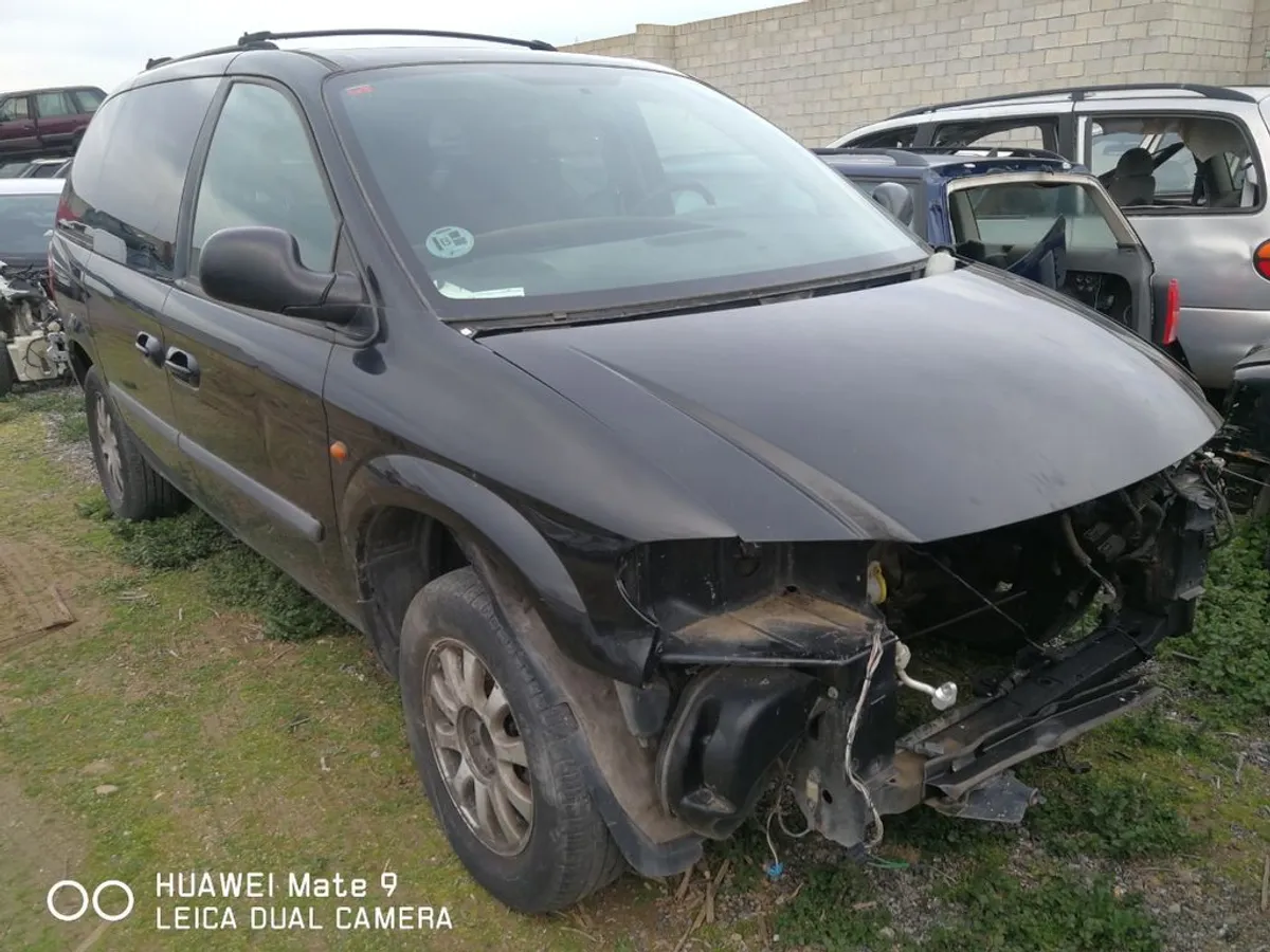 DESPIECE COMPLETO CHRYSLER VOYAGER 2.8CRD MERCEDES