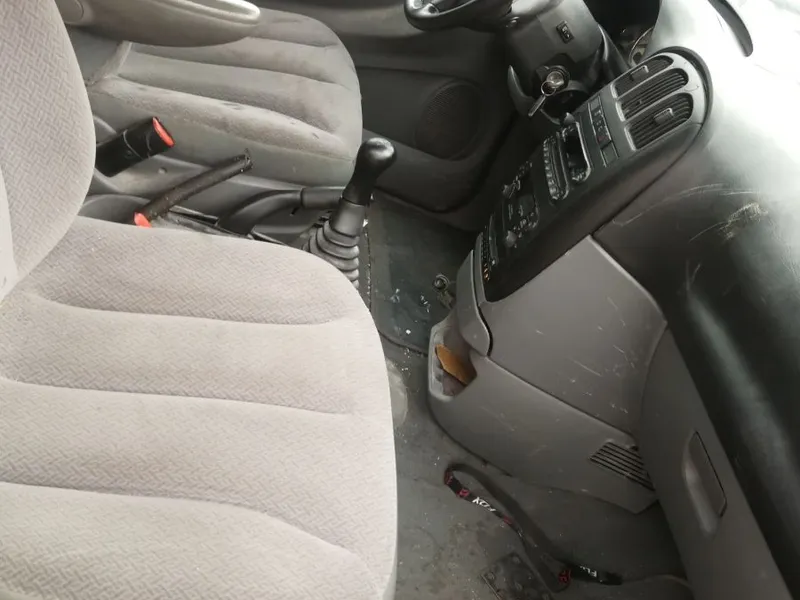 DESPIECE COMPLETO CHRYSLER VOYAGER 2.8CRD MERCEDES