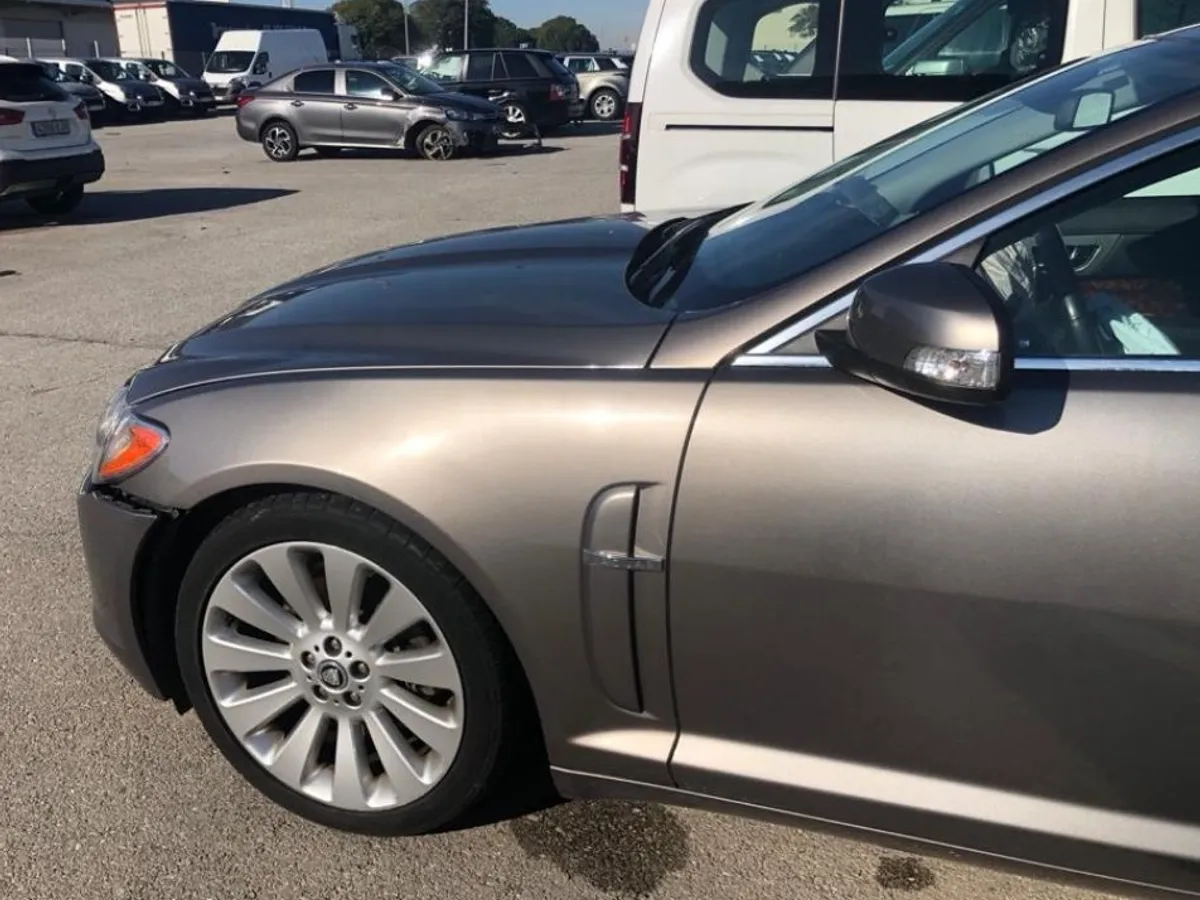 DESPIECE COMP. JAGUAR XF 2.7Tdv6 EXECUTIVE