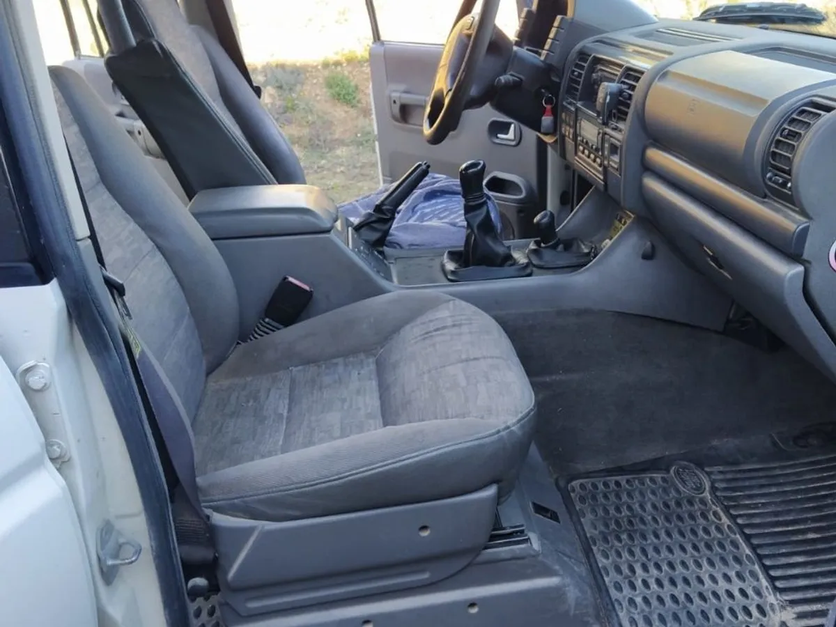 LAND ROVER DISCOVERY 2.5 Td5 Expedición