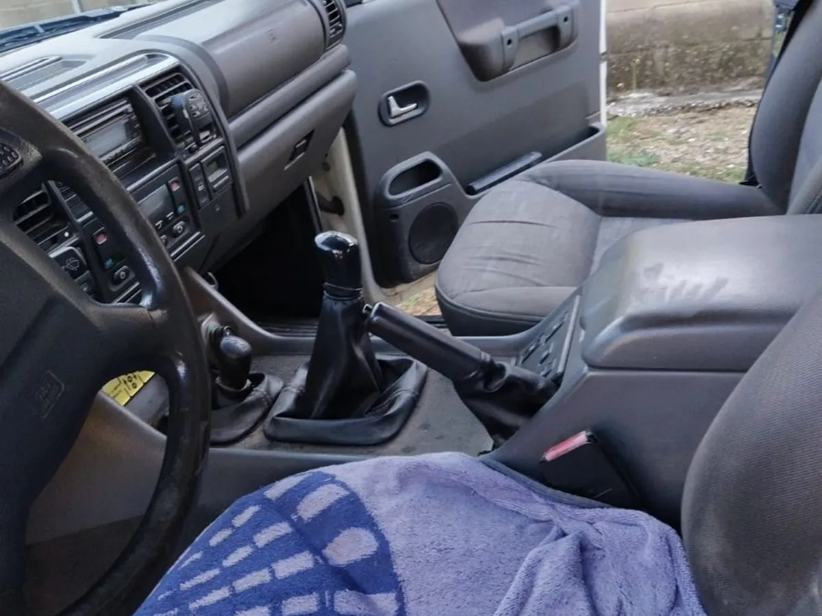 LAND ROVER DISCOVERY 2.5 Td5 Expedición