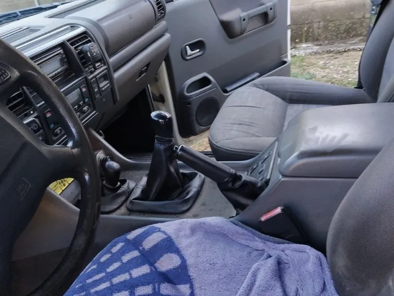 LAND ROVER DISCOVERY 2.5 Td5 Expedición