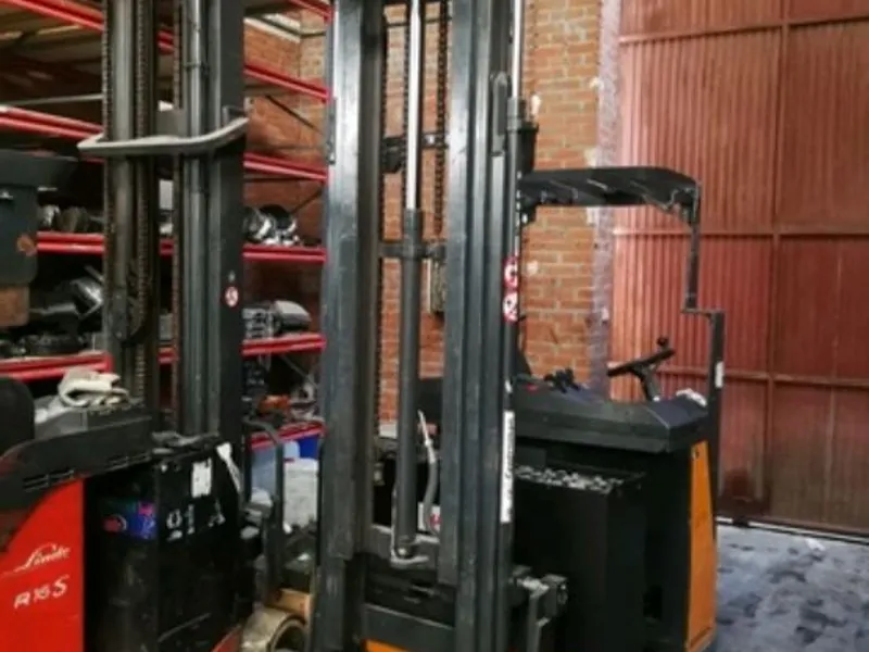 CARRETILLA ELEVADORA STILL FM14