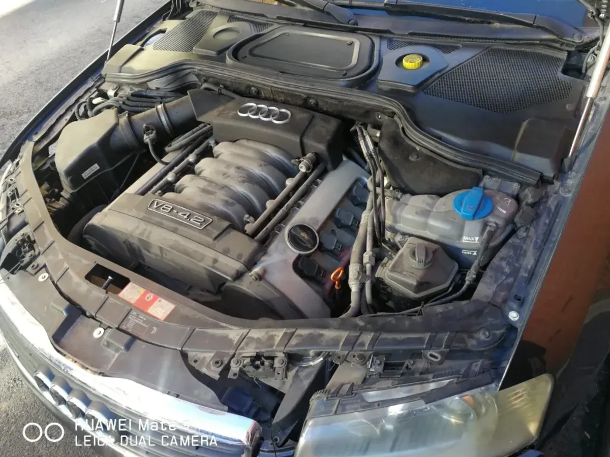 DESPIECE COMPLETO AUDI A8 D3 4.2v8 Sline 2.005.