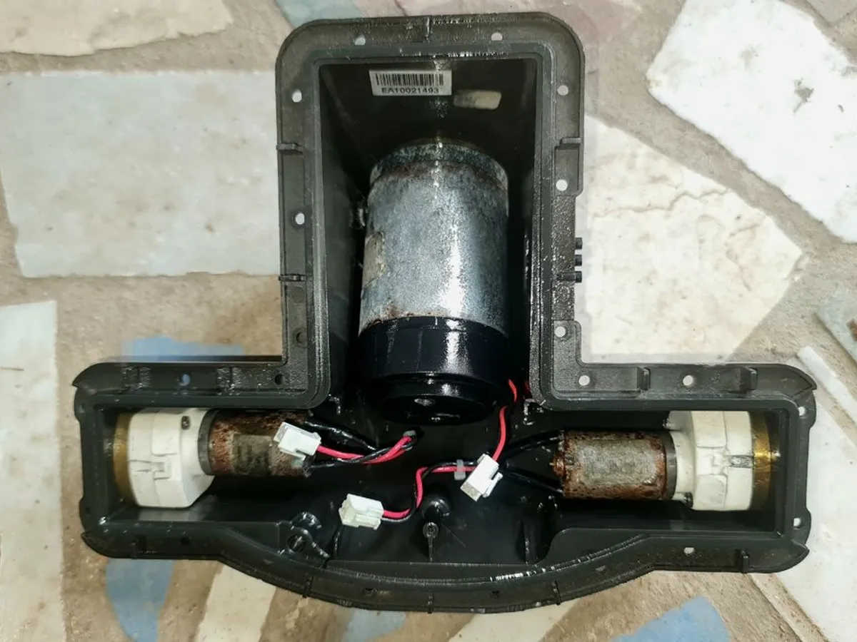 ROBOT ZODIAC VORTEX3 , LIMPIAFONDOS y PAREDES