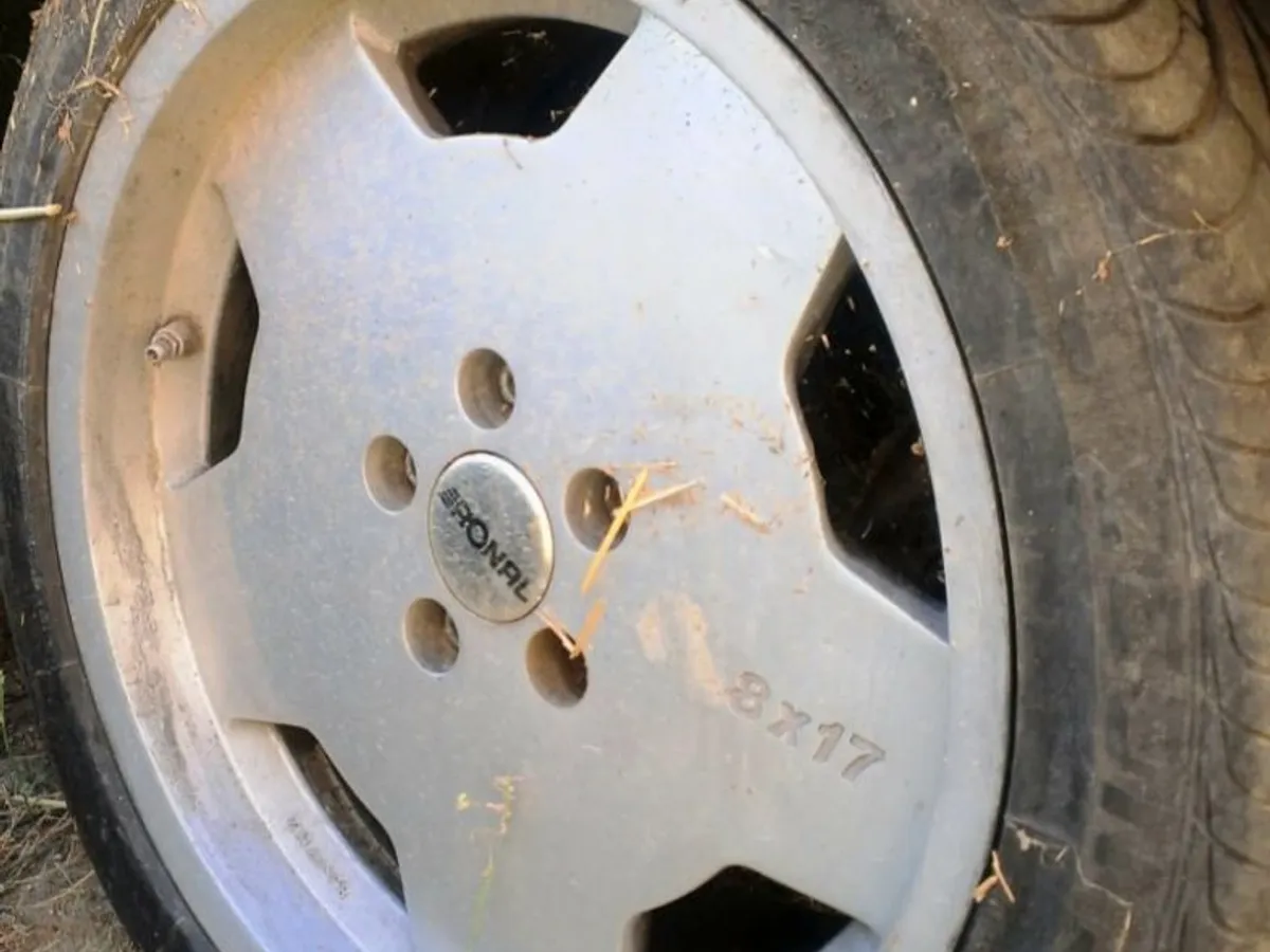 DESPIECE COMPLETO MERCEDES BENZ W123 240d Coupe 2p