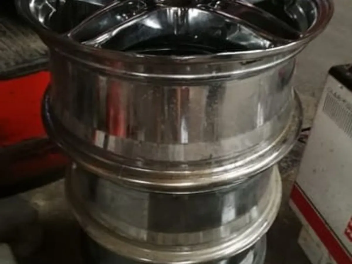 LLANTAS 17X7" CROMADAS AUDI. VW. SEAT. Validas VAG