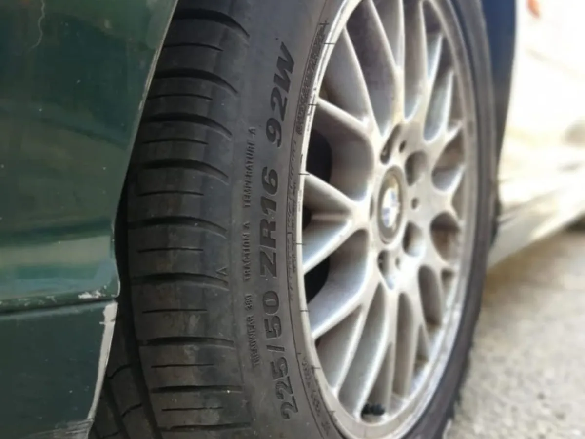 DESPIECE COMPLETO BMW E46 328Ci Aut. 2.001