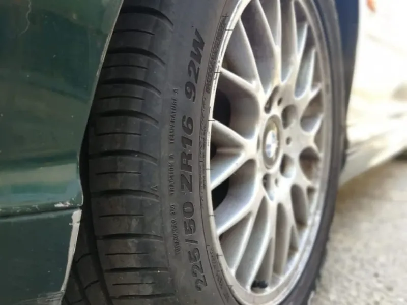 DESPIECE COMPLETO BMW E46 328Ci Aut. 2.001