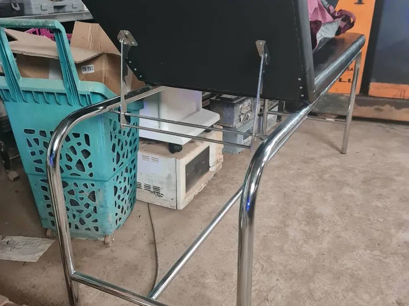 CAMILLA DE MASAJE Y EXPLORACIÓN ACERO INOXIDABLE