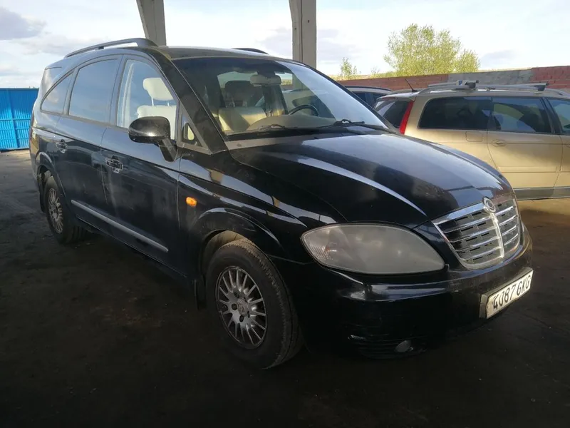SSANGYONG RODIUS 2.7XDI 7plaxas FULL EQUIPE