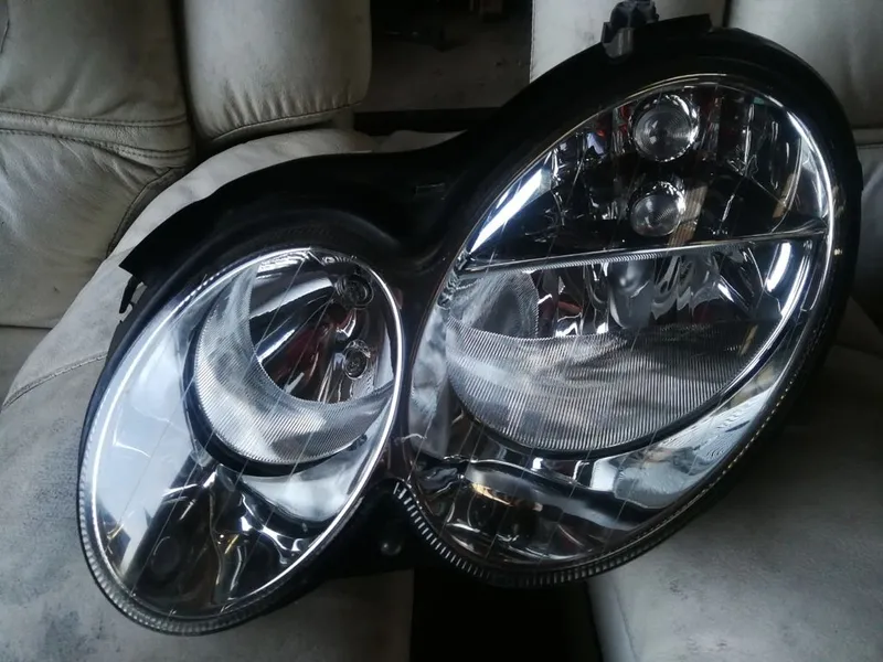 FARO DELANTERO IZQUIERDO MERCEDES BENZ CLK w209