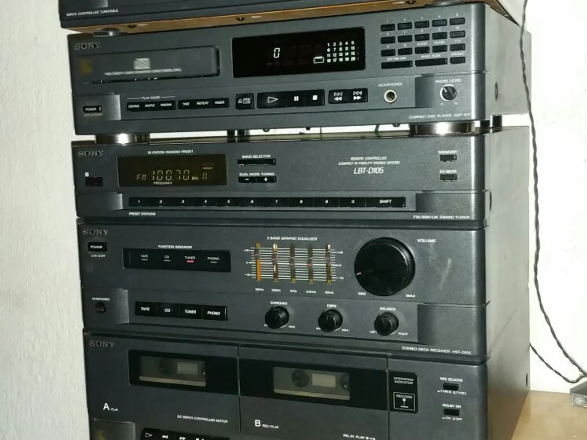 CADENA HIFI SONY Modelo nº HST-D105 con problema