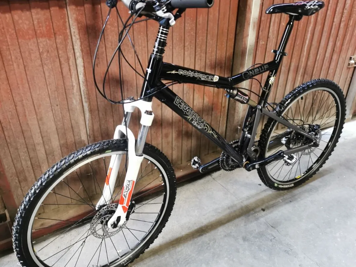 ROCKRIDER XL 9.2 de 26" DOBLE N.E.U.F MANITOU