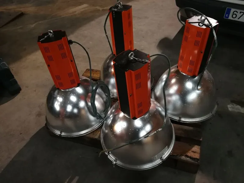 FOCOS TIPO CAMPANA INDUSTRIALES PHILIPS HDK400