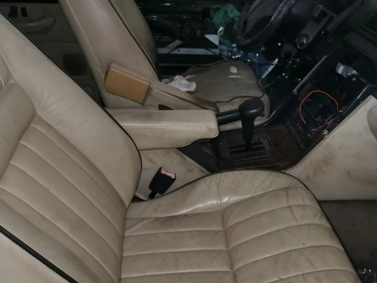 ASIENTOS de PIEL BEIGE, MARRON... RANGE ROVER P38.