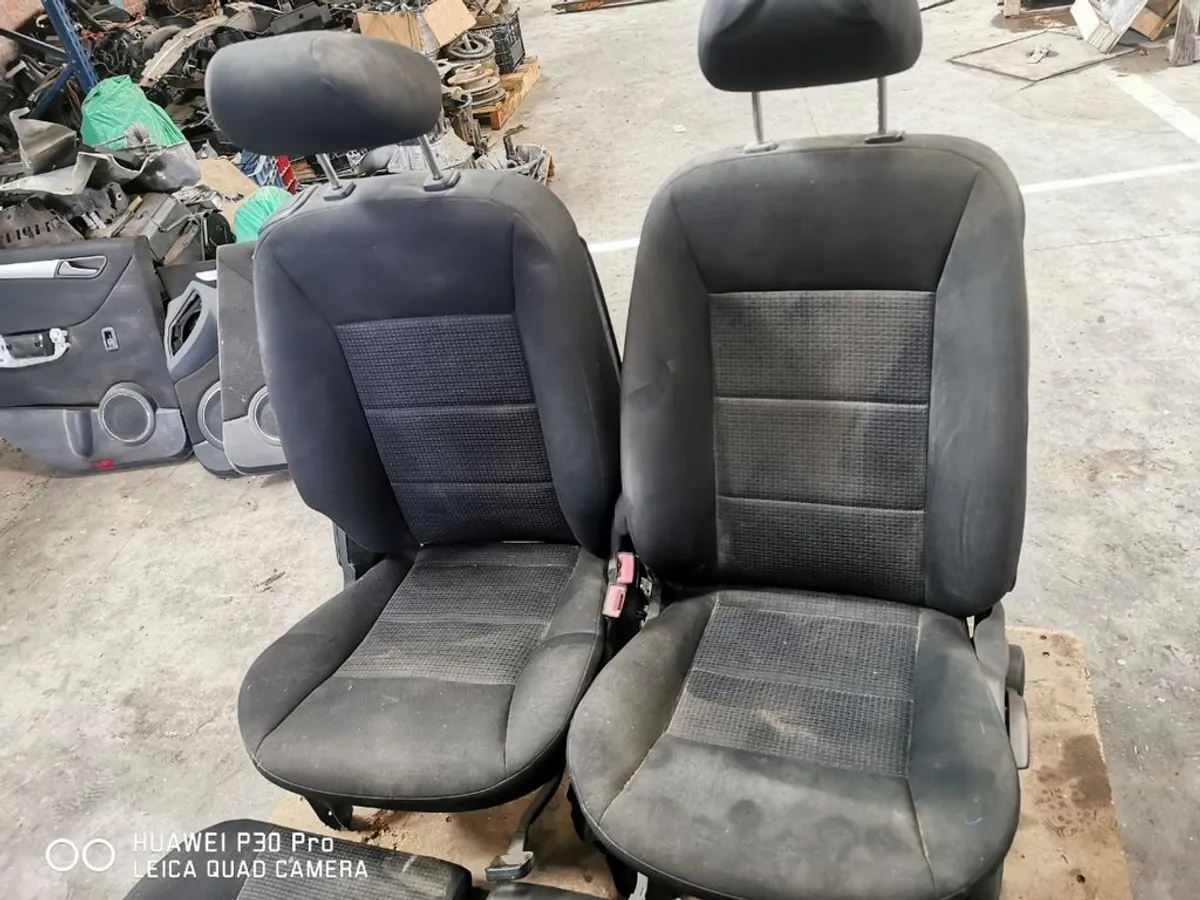 DESPIECE COMPLETO MERCEDES BENZ w245 Clase B180CDI