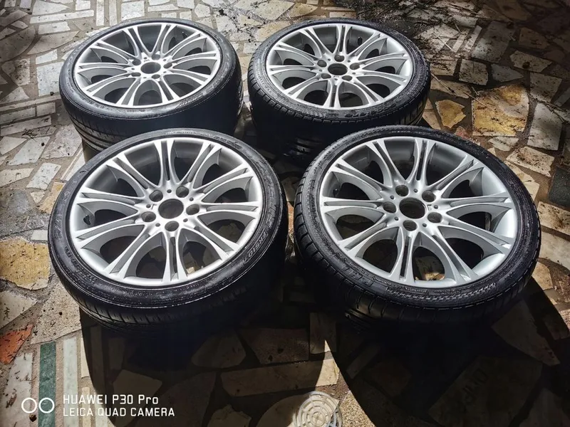 LLANTAS ORIGINALES BMW 18"STYLE 135 "M2" gomas 80%