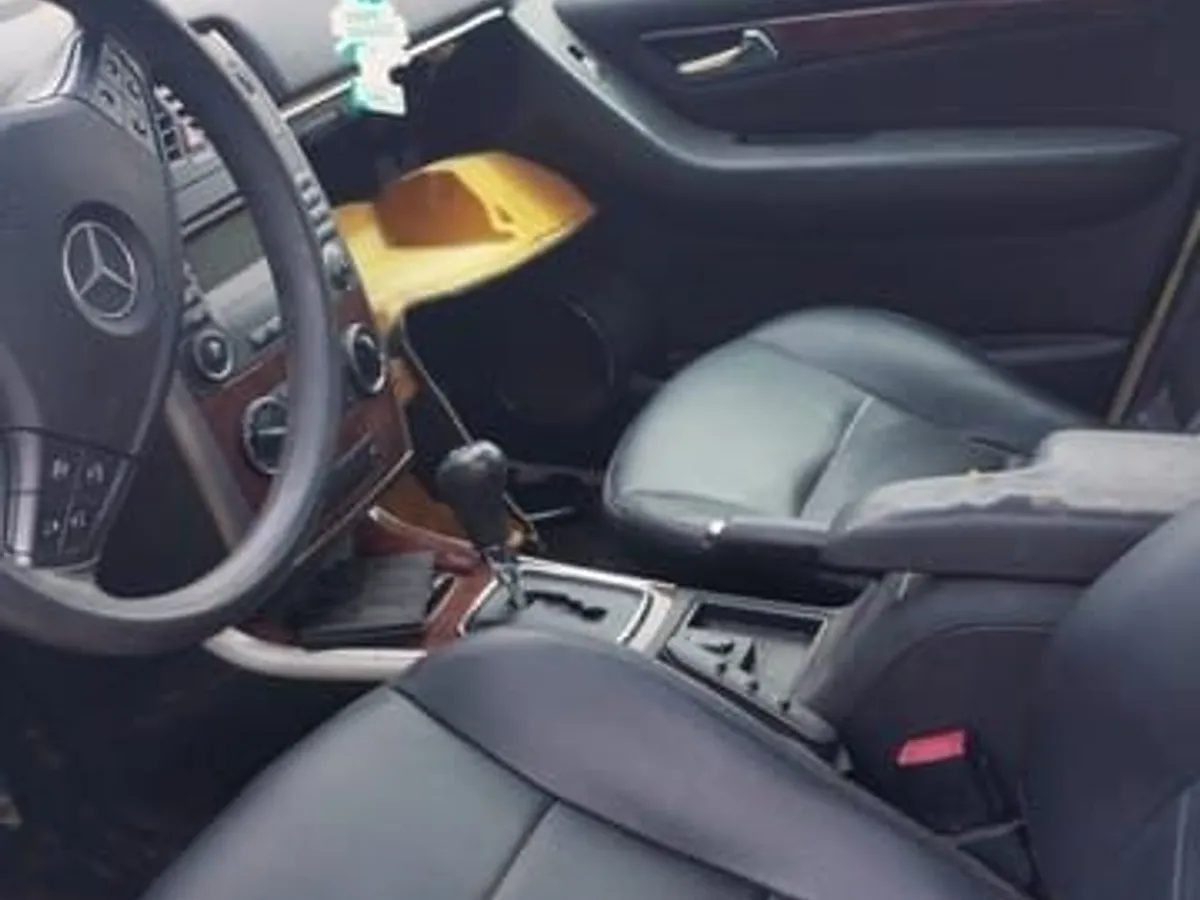 ASIENTOS PIEL MERCEDES W245 B180CDI IMPECABLES