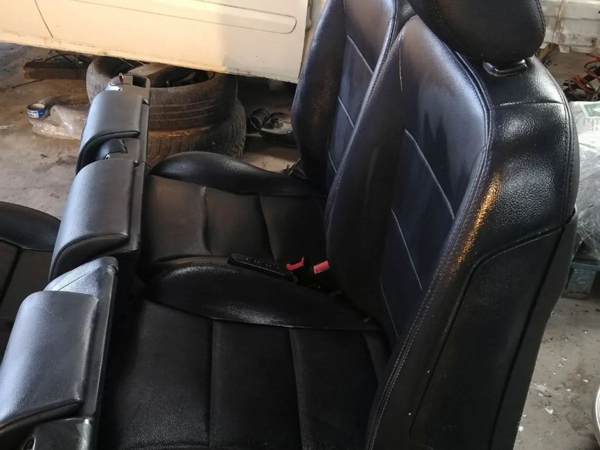 ASIENTOS PIEL MERCEDES W245 B180CDI IMPECABLES