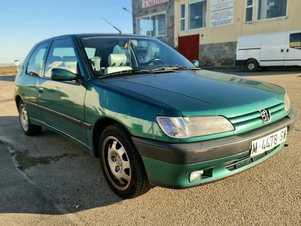 PEUGEOT 306 3p. 1.6i 90cv. ROLAND GARROS 79.000Km.
