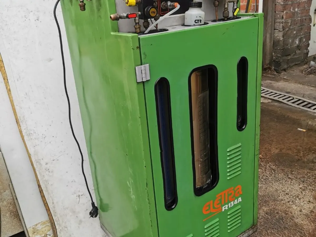 MAQUINA AIRE/ACOND. ELECTRA CTR Group R134A.