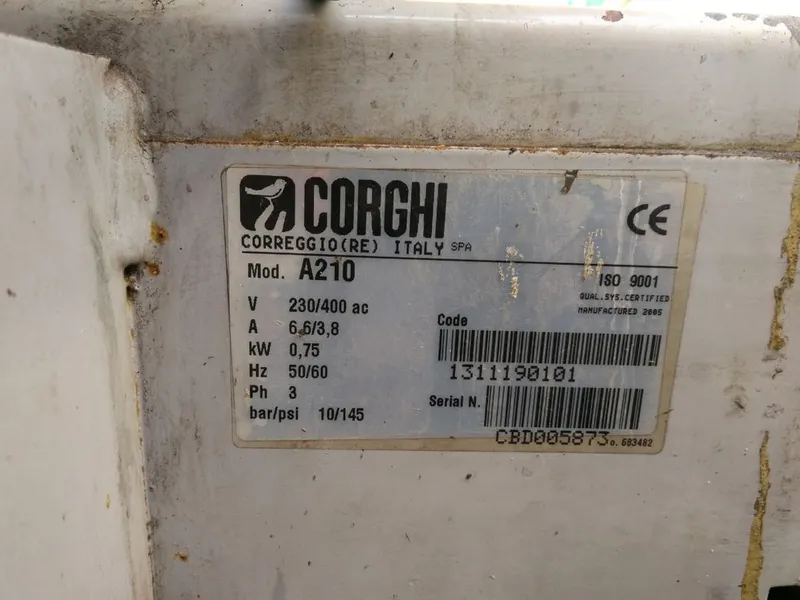 DESMONTADORA CORGHI A-210 Año 2.008 de 230/400v.